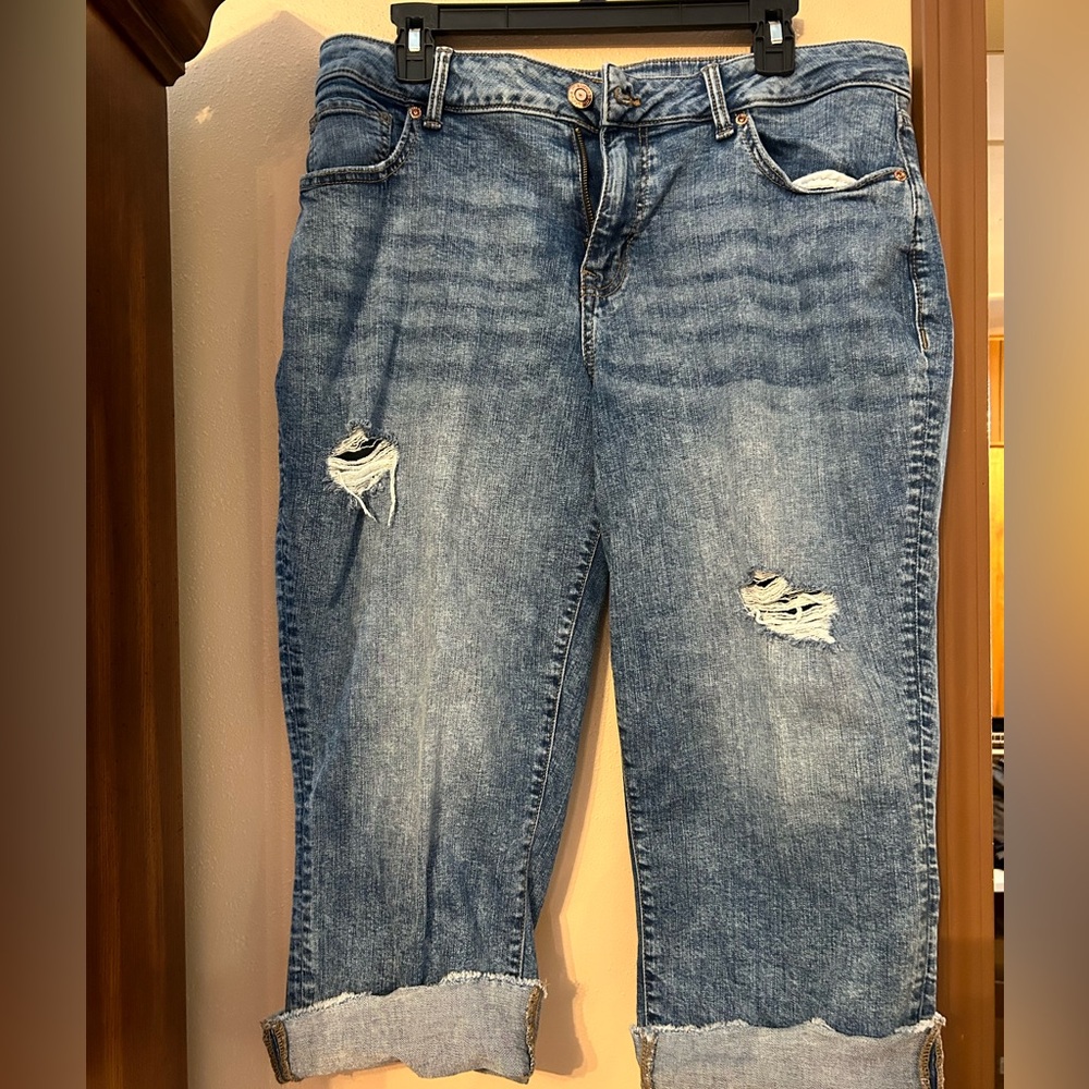 Jean capris, high rise curvy, size 16